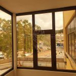 12555 Verglaster Balkon